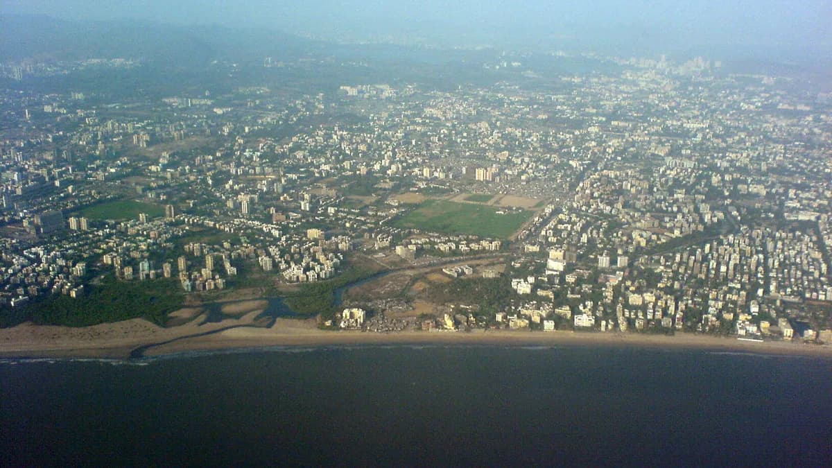 Juhu Beach in India