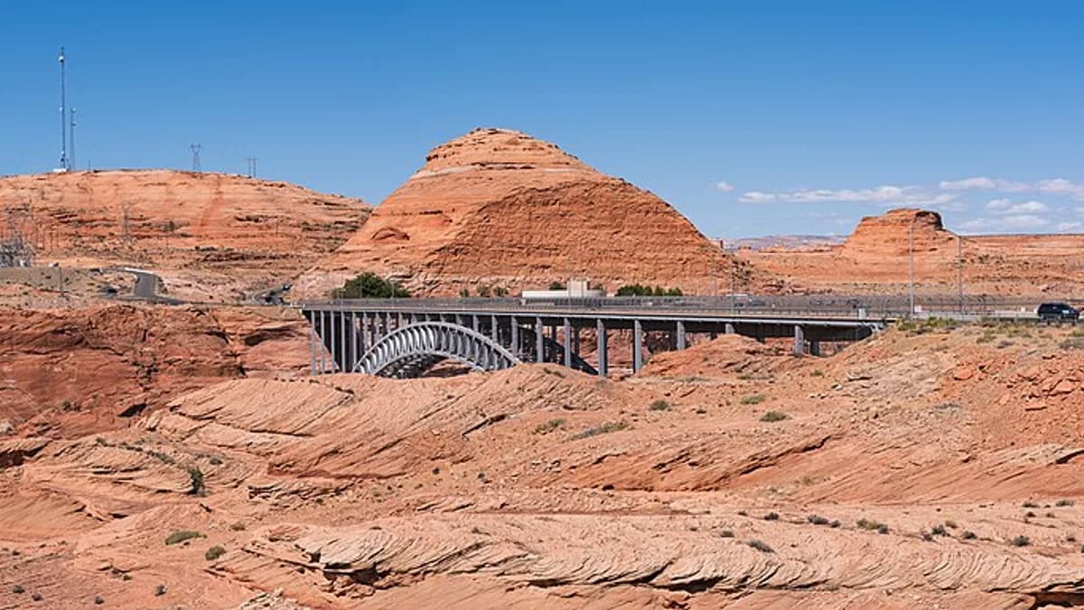 Glen Canyon Dam Bridge in United States